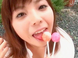 Japanese babe fucking hard outdoors in Tokyo