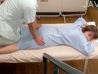 Fucking a horny masseuse with nippon technique in Tokyo